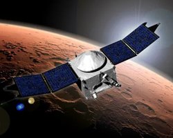 Космический аппарат NASA возле Марса все еще не выходит на связь: произошло нечто странное