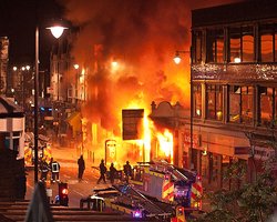 В Лондоне закончились свободные камеры для мародеров 