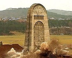 Воссоздать взорванный в Грузии памятник не удастся