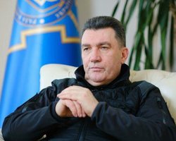 "Бахмут — ключевая точка": Данилов оценил вероятность вывода Сил обороны из города (видео)