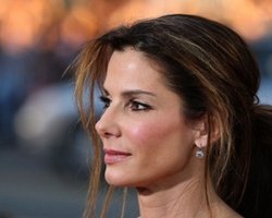 Сандра Баллок пожертвовала Японии миллион долларов