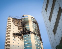 Бегство под обстрелами: миллиардеры платят сотни тысяч долларов, чтобы покинуть Дубай