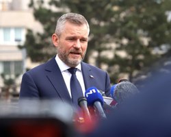 "Голая и босая": президент Словакии эмоционально отреагировал на атаку "Шахедов" на Польшу