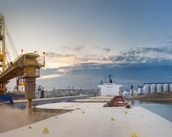 Зерновая сделка будет действовать вопреки угрозам России, – ООН