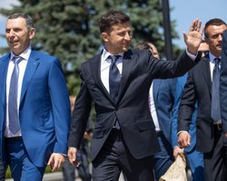 Зеленский призвал украинцев "сделать" 21 июля народных депутатов вместе