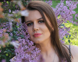 Двоє сусідів загинули: у будинок відомої телеведучої влучив російський дрон (фото)