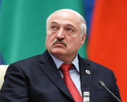 Диктатор в плюсе: Лукашенко использует "мир" с Пригожиным для давления на Путина, – ISW