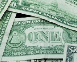 Торги на межбанке открылись в диапазоне 7,9640-7,9750 грн/долл