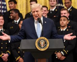 Війна в Ірані на паузі: Трамп пообіцяв не атакувати енергосистему Ірану до 6 квітня