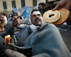 В столице Египта продолжаются столкновения, число погибших возросло до 28  