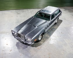 27-літровий "Звір": на аукціон виставили легкове авто з найбільшим у світі двигуном (фото)