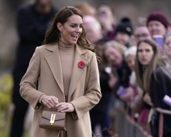 Принцесса на стиле: шесть самых красивых пальто Кейт Миддлтон на осень 2023
