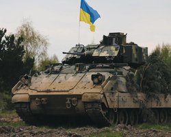 Кольцевые гонки: на дороге в Степовом каждый танк ВСУ уничтожает 13 танков ВС РФ, — Forbes