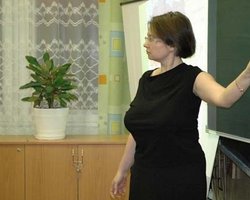 Типичной украинской учительнице - 45-60 лет