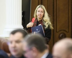 Супрун обрушилась с критикой на Зеленского и МОЗ за "улучшение" второго этапа медреформы