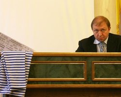 Губернатор Львовщины осудил решение отменить День Победы