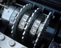 Надежнее Энигмы: в чешских архивах нашли инструкции к сверхсекретной шифровальной машине