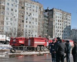 По делу об обрушении дома в Астрахани начались задержания