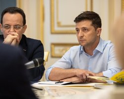 В АП обещают опубликовать стенограмму и видео встречи Зеленского с главами фракций