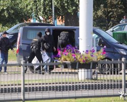 После тайной инаугурации Лукашенко люди собираются на стихийные митинги