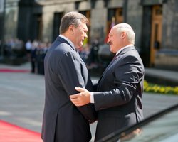 Журналисты сообщают, что их не выпускают из Верховной Рады в связи с приездом Лукашенко