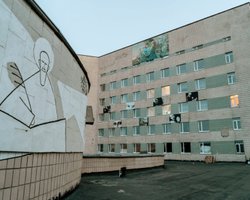 Ни реабилитации, ни лекарств, больных распустить. На что похожа медреформа в киевской "Павловке"