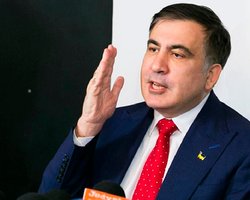 Состояние здоровья и внешность Саакашвили в тюрьме ухудшились: он с трудом ходит
