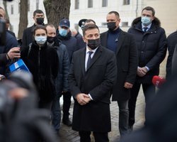 Зеленский инициирует реформу домов престарелых после пожара в Харькове