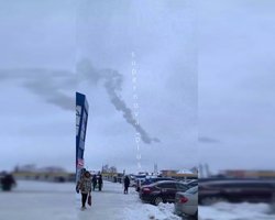 Москву масовано атакують безпілотники: мер Собянін заявляє про збиття дронів (відео)