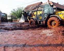 Власти Венгрии национализировали аварийный завод