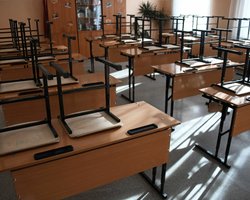 Школьники Киева останутся на "дистанционке" из-за роста госпитализаций детей с COVID-19