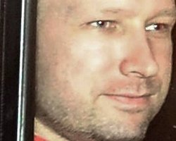 Эксперты суда усомнились в невменяемости норвежского стрелка