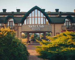 ВСУ уничтожили яхт-клуб в Новой Каховке с руководством ВС РФ, – Хлань (видео)