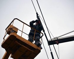 В прифронтовом поселке Пески появился свет