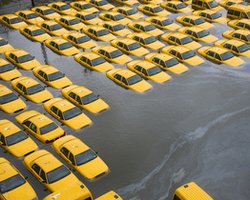 Правительство США выплатило пострадавшим от урагана Сэнди около $3,5 млн