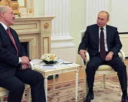 Путин и Лукашенко обсудили обострение на границе с Польшей и оборону Союзного государства