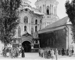 Беспризорный Собор. Как 100 лет назад автокефалисты проиграли схватку с единонеделимцами