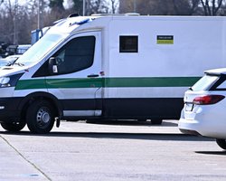 Инкассаторы "Ощадбанка" перевозили "свежие" банкноты: в Венгрии появились новые доказательства дела