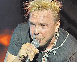 Сукачев выпустит альбом с кавер-версиями песен Высоцкого