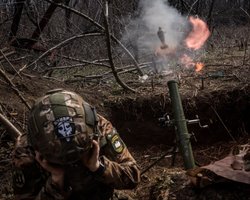 Захвачен ли Торецк: ОСГВ "Хортица" заявляет о продолжении боев в городской застройке (карта)