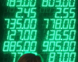 В борьбе с долларом Нацбанк вводит очередное требование по продаже валюты