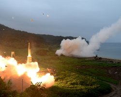 ATACMS уничтожили 9 и повредили 15 вертолетов ВС РФ на аэродромах в Бердянске и Луганске, — Oryx