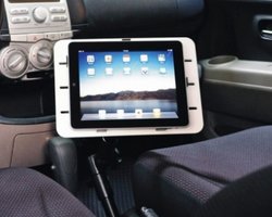 iВодитель: Пять полезных приложений для автомобилистов со смартфонами и планшетами