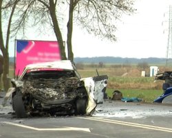 Смертельное ДТП в Польше: в МИД подтвердили гибель пятерых украинцев, — СМИ