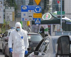 ЕС исключит Украину из списка безопасных стран из-за вспышки COVID-19 (фото)