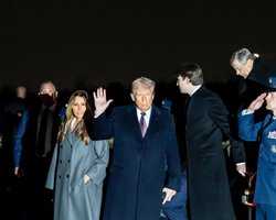 Трамп прибыл в Вашингтон перед инаугурацией: как будет проходить церемония (видео)