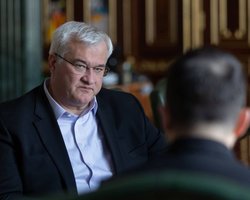 "Для сліпих угорських чиновників": Сибіга показав маршрут БПЛА з Угорщини в Україні