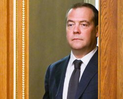 "Країни такої вже немає": Медведєв висловився про заборону Путіну в'їжджати до Молдови