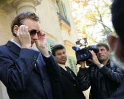 В Лондоне возобновились слушания по делу Ассанжа