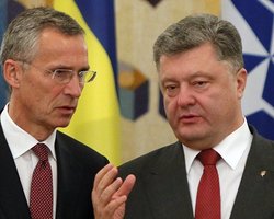 Порошенко договорился с НАТО о наблюдении за ситуацией в Азовском море